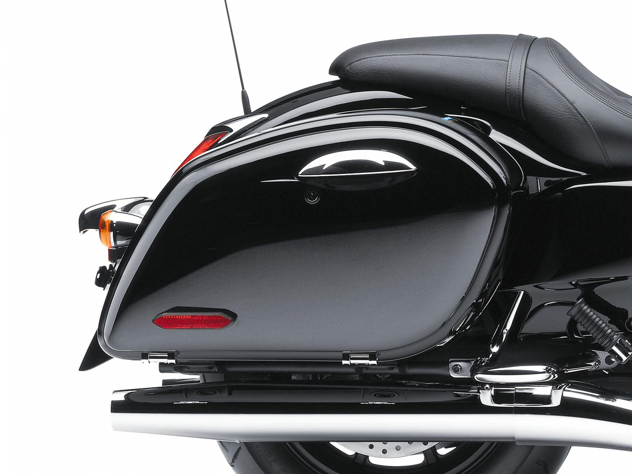 Twin tapered mufflers